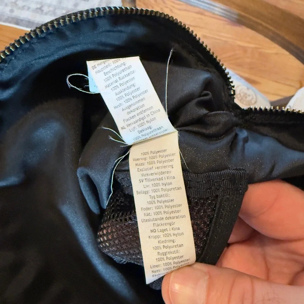 Lululemon All Night Festival Bag‎ Black Crossbody Messenger Nylon OS/TU